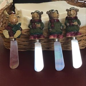 Cheese spreaders